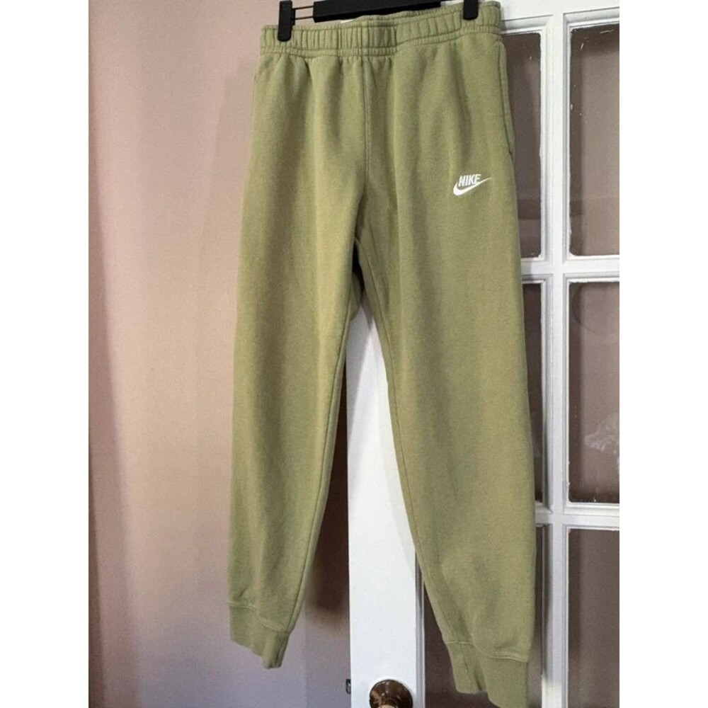 Men’s Nike jogger